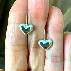 Petite Bubble Heart 925 Sterling Silver Drop Hook Earrings NEW